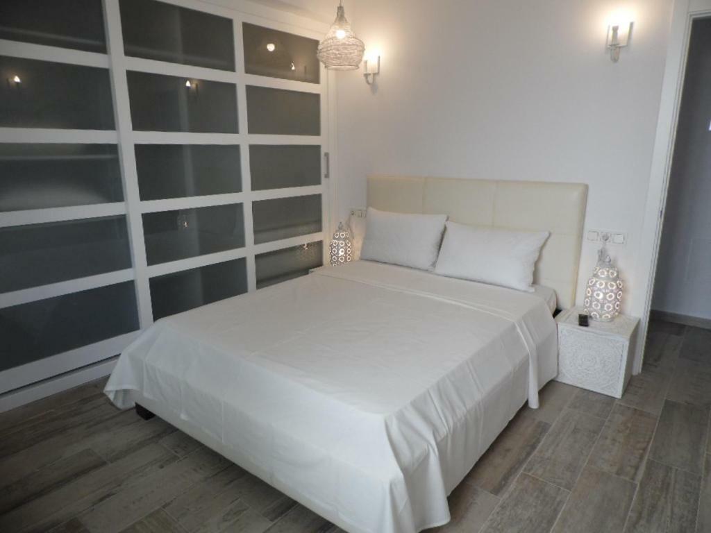 Apartamento Windsor 贝纳尔马德纳 外观 照片